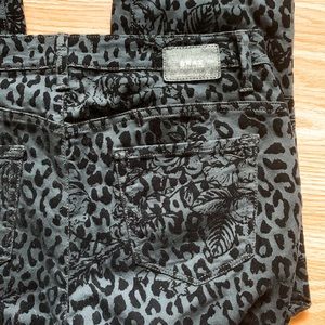 Brax • Velvet Print Skinny Push-up Pant